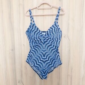 Miraclesuit Hypnotique Bette Underwire One Piece Swimsuit Chevron Shaping
